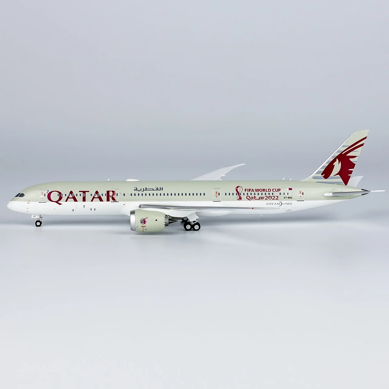 55098 Alloy Collectible Plane Gift NG Model 1:400 Qatar Airways "Dreamliner" Boeing B787-9 Diecast Aircraft Jet Model A7-BHC