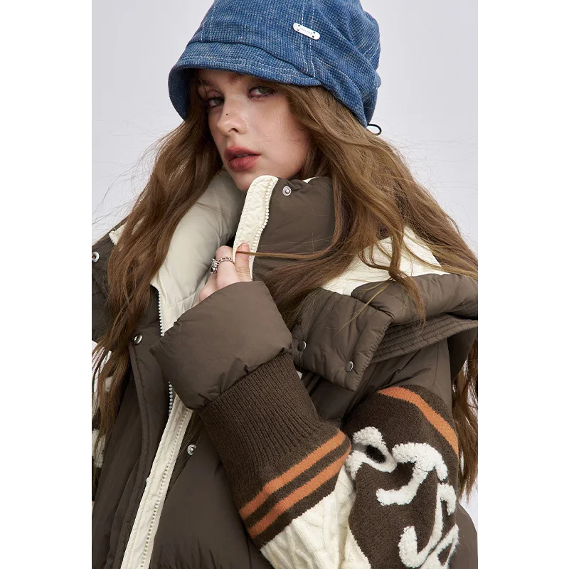 ELFSACK 2025 Winter New Arrivals Casual Preppy Layered Collar Knitted Patchwork Sleeves Mid Length Down Jacket For Woman