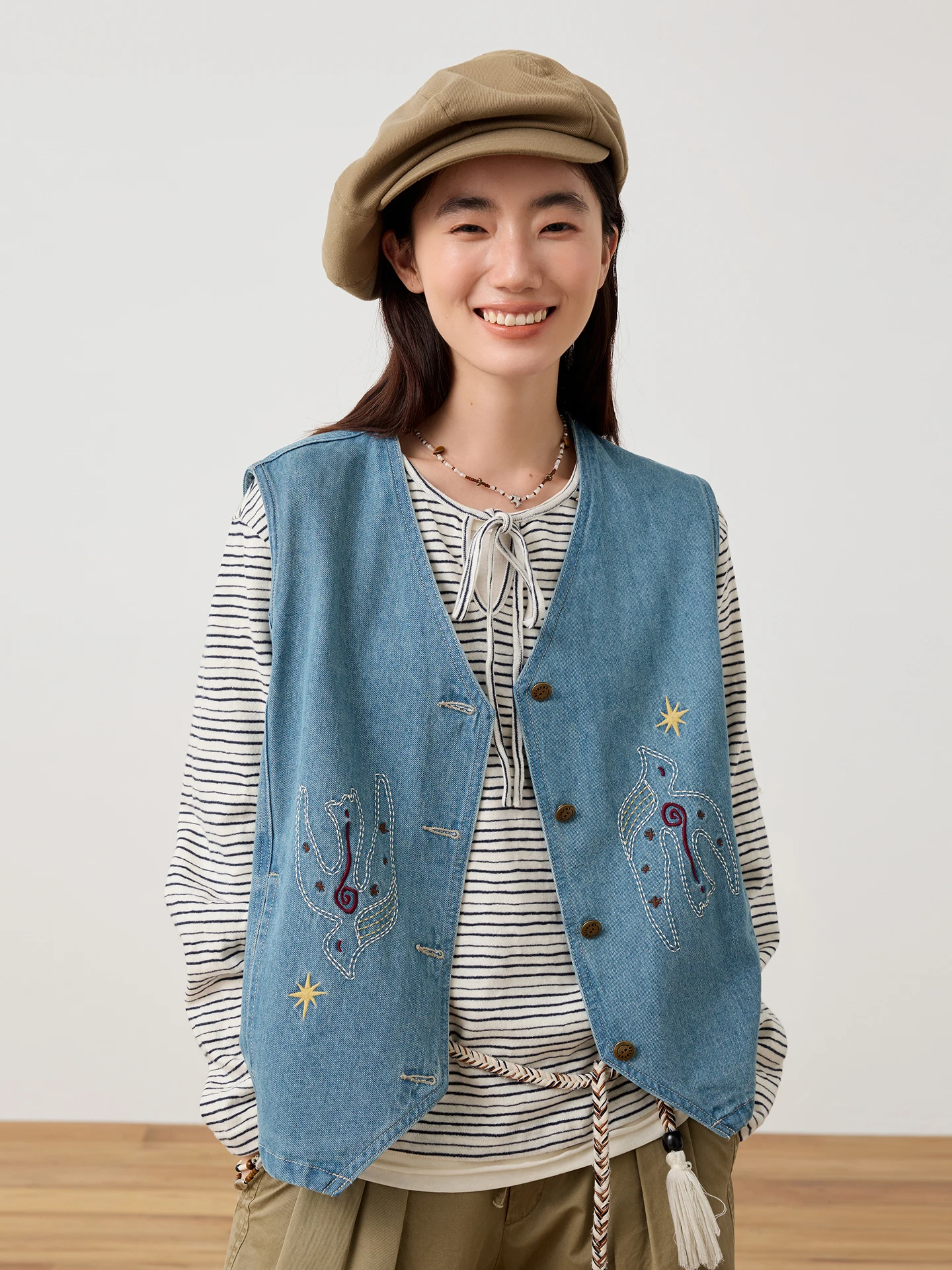 

Octopusme Japanese Sle Retro Embroidered Denim Vest Women's Spring Outerwear Svel Vest Jaet V-ne Regular Thin