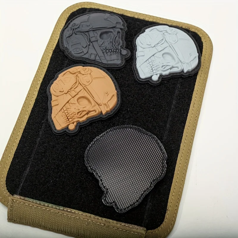 Parches tácticos de velcro con calavera 3D que brilla en la oscuridad - imagen 3
