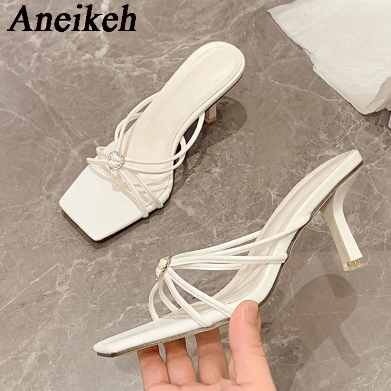 Aneikeh2024 modna elegancka dekoracja kryształowa klamra Slim High HeelsWomen letnia kwadratowa głowa PU wąskie paski sandały imprezowa sukienka