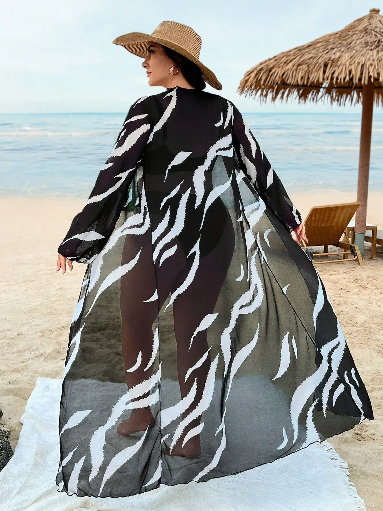 

Пляжное кимоно больших размеров из прозрачной ткани с зебровым принтом