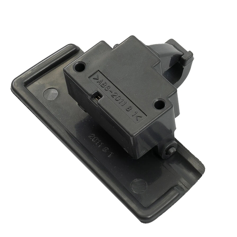 

1PC Car Glove Box Lid Handle New PP Plastic Durable 8.6x6x3cm Lock Latch Handle For Suzuki SX4 Swift RW415 RW416 RW420 2006-2012