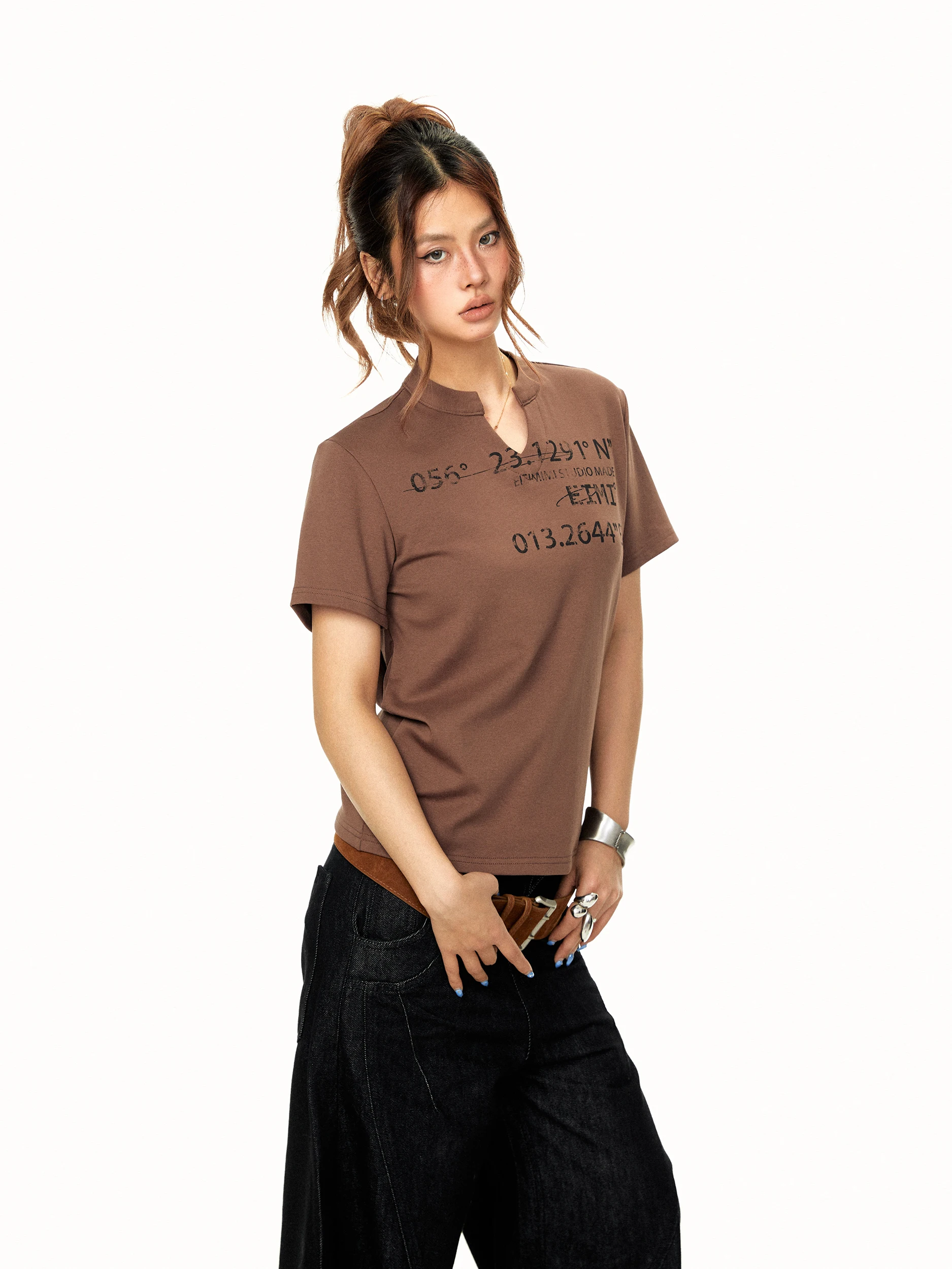 

Blackbb American Retro Personality Digital Print Short Sleeve T-Shirt Summer Street Style V-Neck Slim Fit Short Length Top