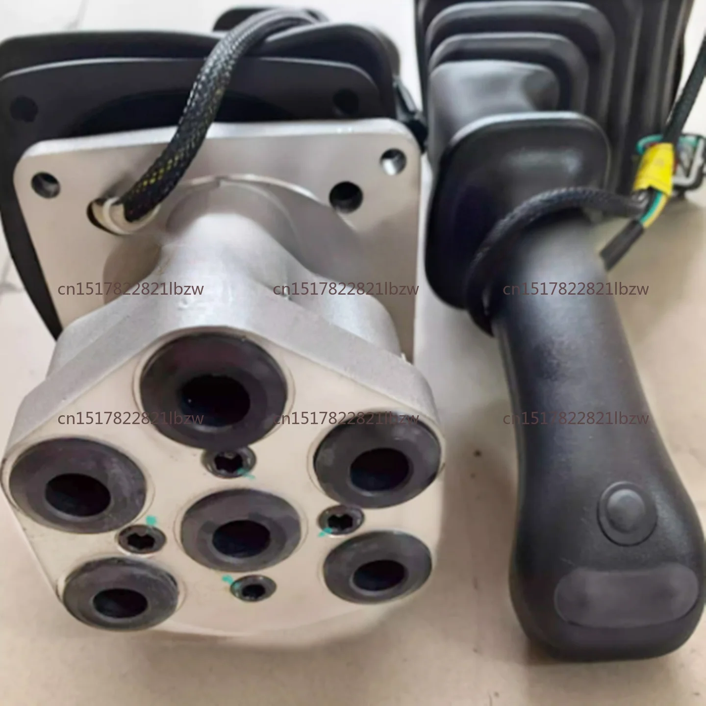 Excavator Hydraulic Control Valve  Joystick Assembly DX260 Pilot Joystick DX380  K1000555H 1000556H DX225 DX150