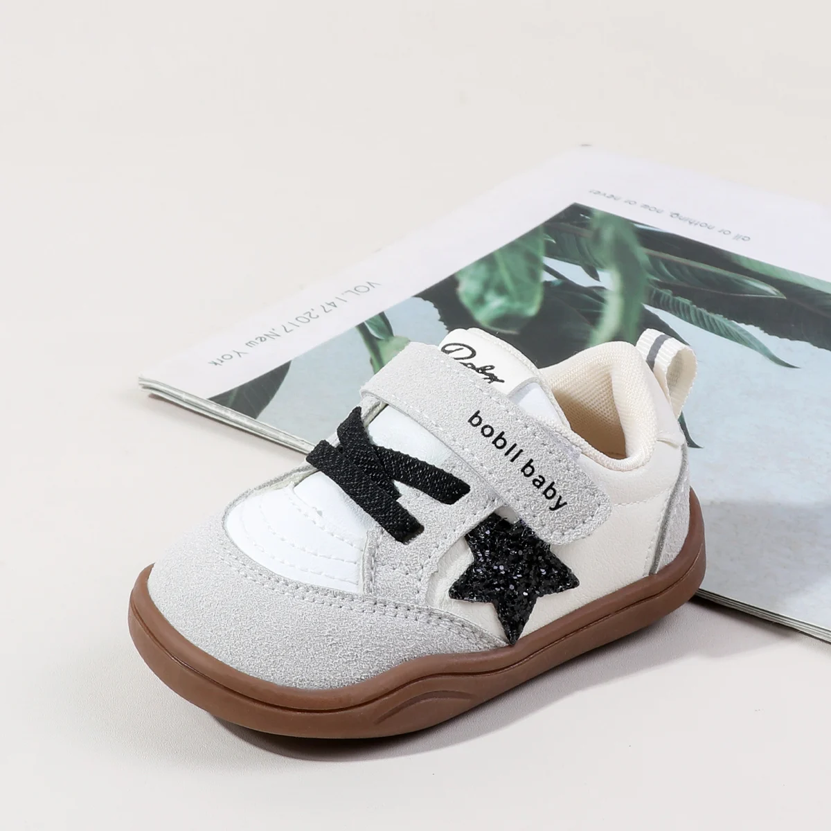 2025 نمط جديد الربيع والخريف الطفل أحذية رياضية كاجوال بريق ستار ديكور ل 0-2Y طفل الفتيان والفتيات بولي Leather الجلود TPR وحيد
