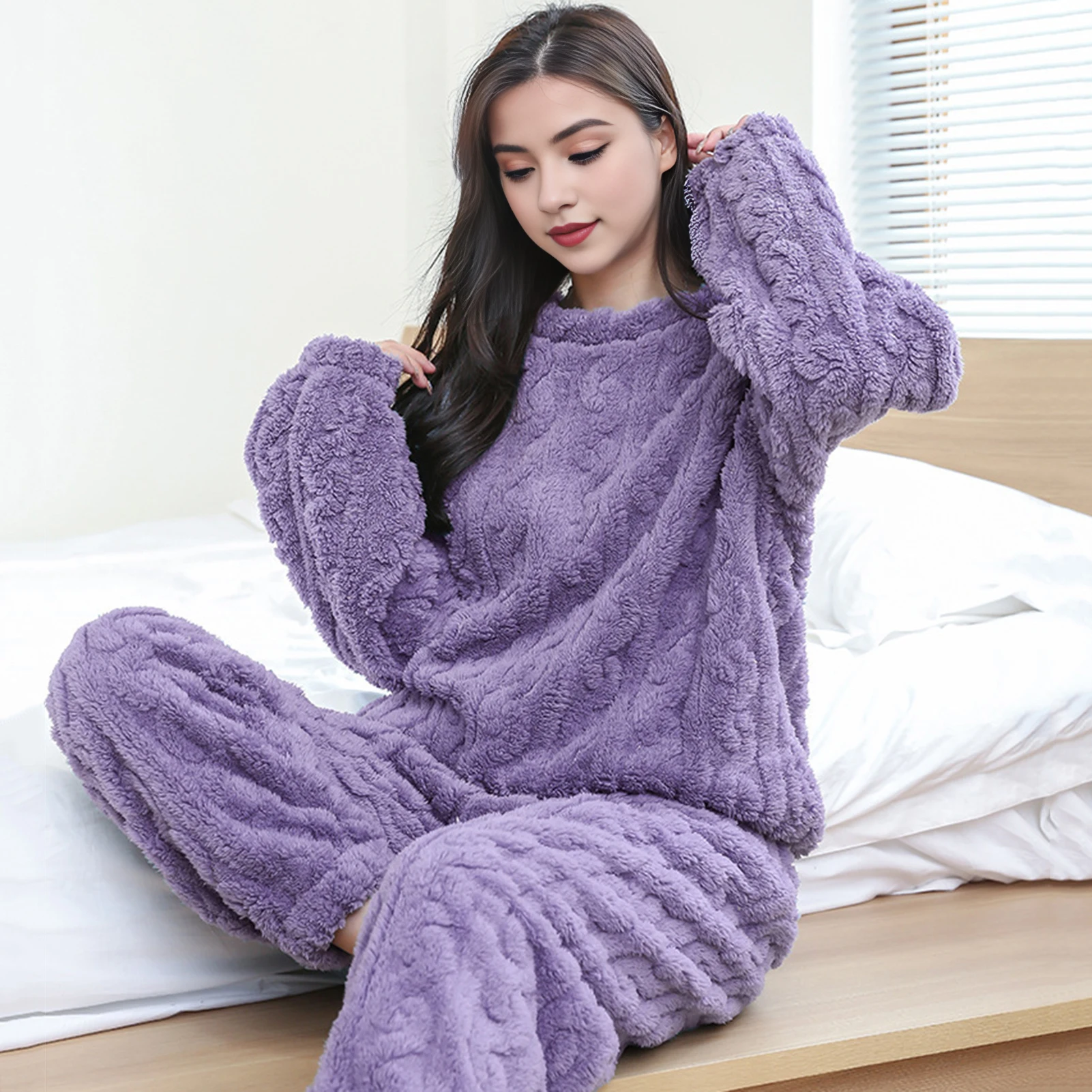 

Women Casual Warm Woolen Suit Women Fleece Sets Winter Tracksuits Home Velvet Pajama Set Loose Top And Warm Pants 2023