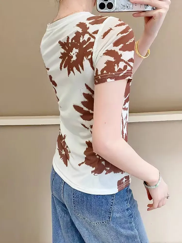 2025 새로운 도착 사무실 적절한 트렌드 높은 스트레치 티셔츠 봄 여름 여성 짧은 소매 v 넥 간단한 인쇄 잎
