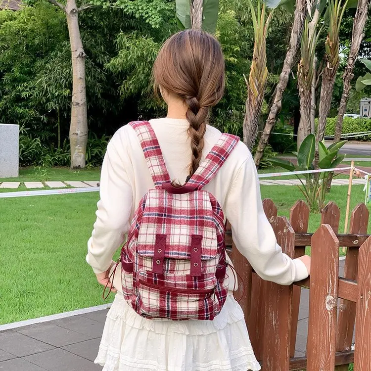 Woolen color-blocking children's small backpack, retro flip cover buckle commuting light travel backpack