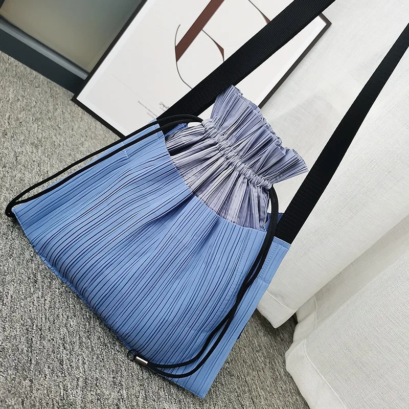 حقيبة يد متعددة الوظائف برباط مطوي مياكي بسيطة ذات سعة كبيرة للتخزين حقائب ظهر نسائية للسفر على الكتف عبر الجسم