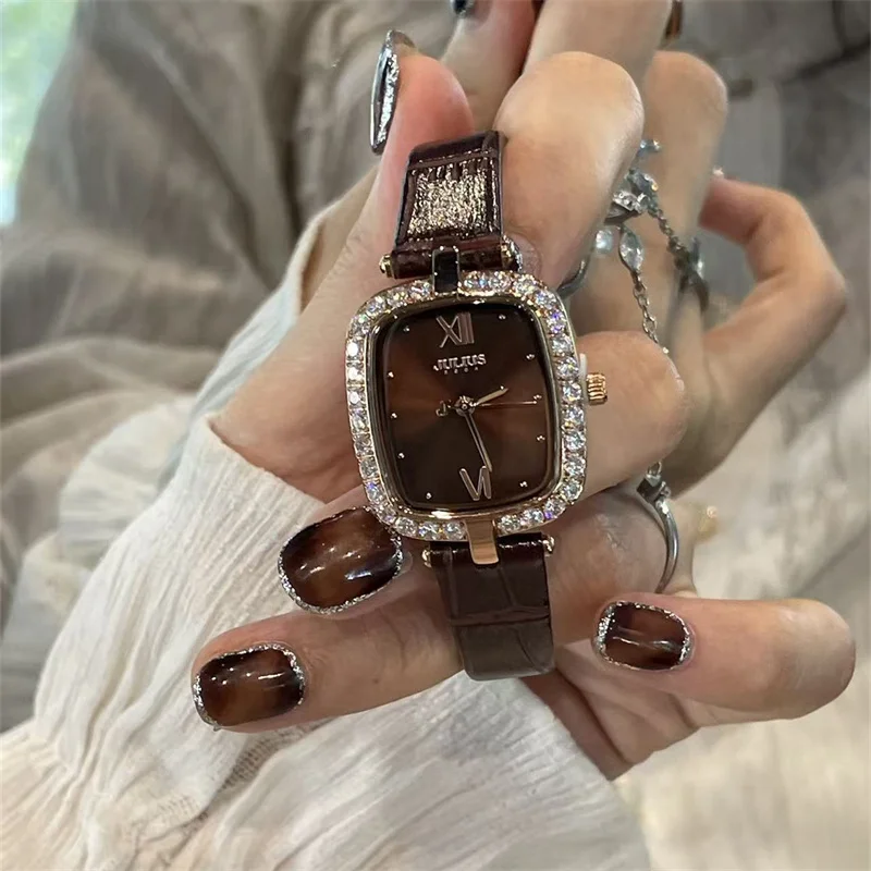 Small and Exquisite Watch Women's Business Lady's Watch Niche Art Design 2026 New High-end Temperament Quartz Watch Women's Gift view 3