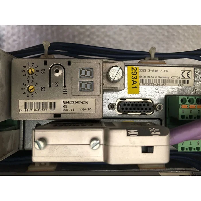 

Сервопривод Indramat DKC03.3-040-7-FW