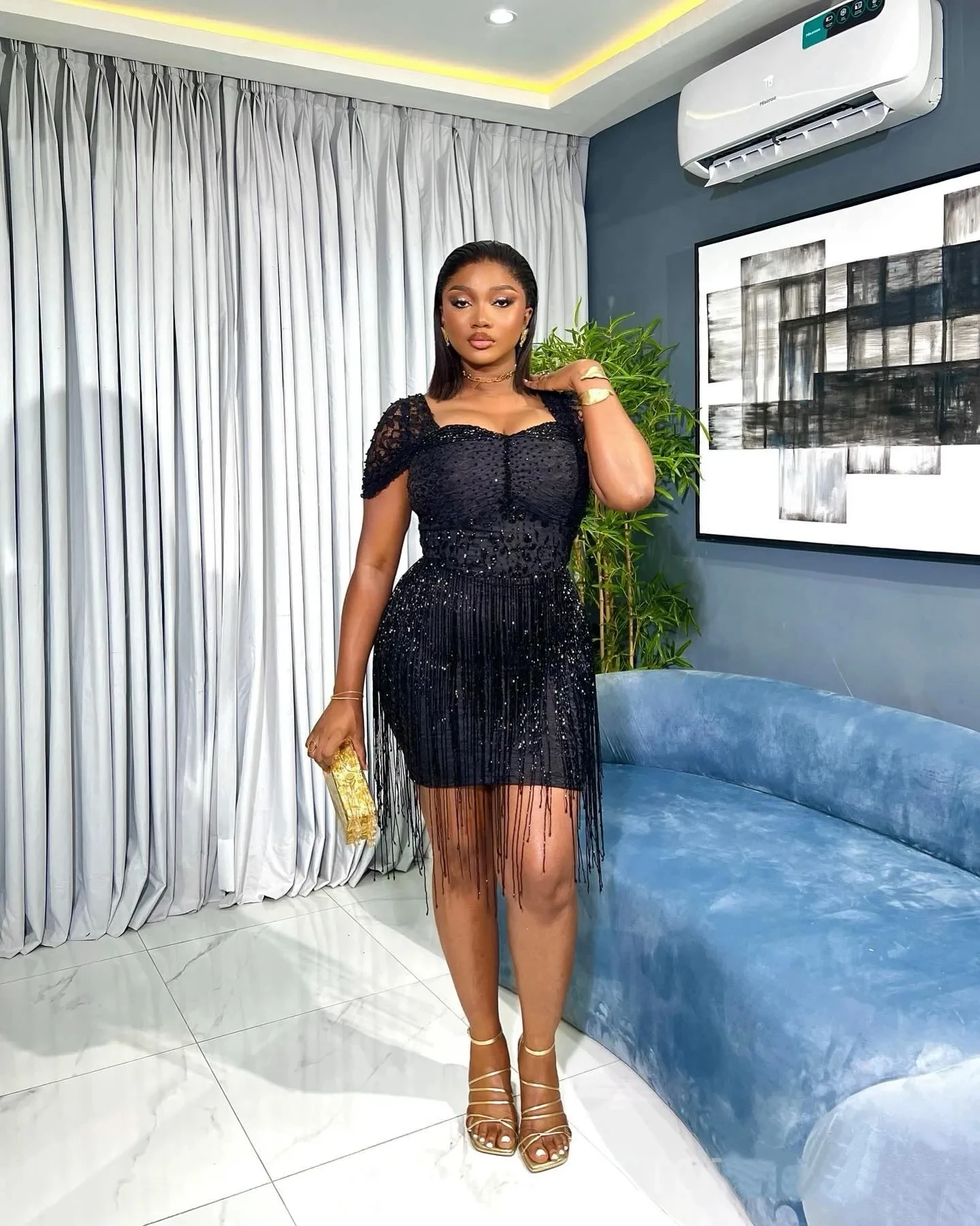 

Роскошное черное короткое коктейльное платье с кисточками и стразами по индивидуальному заказу 2026, сексуальное мини-платье, подходящее для особых случаев, бальное платье