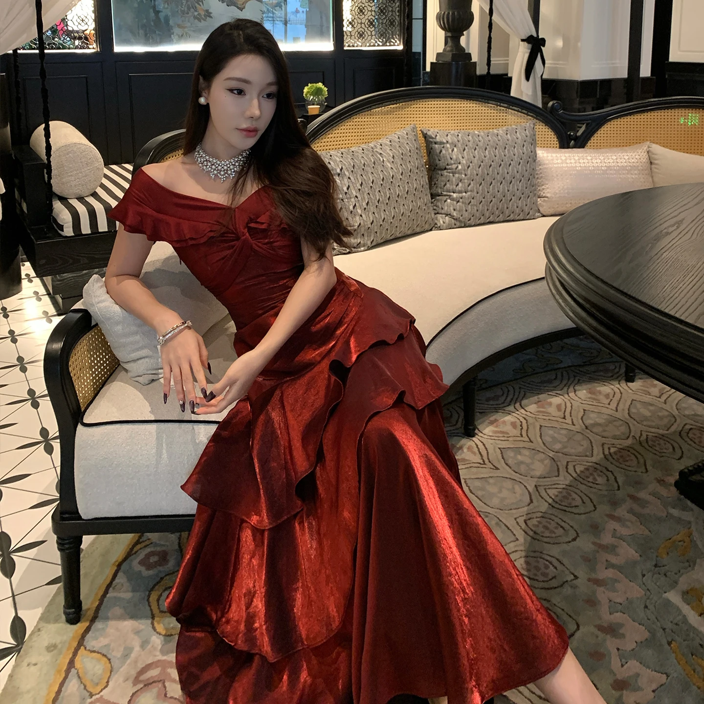 

Ретро-красное атласное платье на одно плечо для женщин, свадебное платье, длинное платье-русалка, легкое вечернее платье, юбка А-силуэта для прогулок