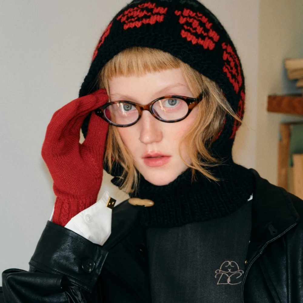New Korean Ins Retro Rose Flower Balaclava Hat Horn Button Pattern Knitted Hats Girls Women's Winter Warm Pullover Beanies Hat