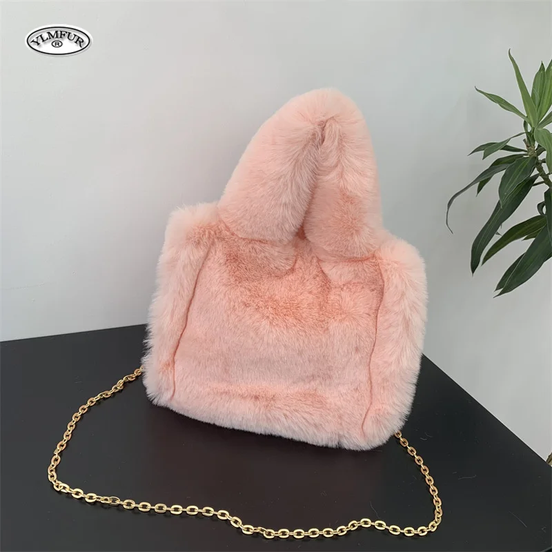 Luxury Designer Bag Faux Fur Tote Bag Women Handbags Shoulder Bags Brands Fluffy Plush Purses Crossbody Bags for Women Clutch