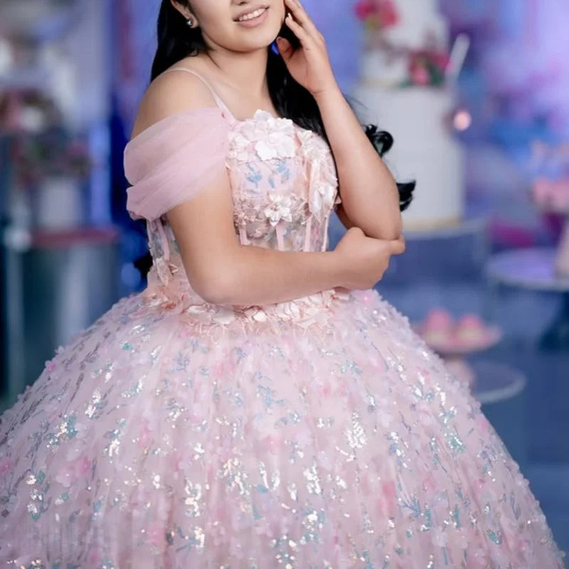 

Shiny Pink Quinceanera Dress glitter Decal 3D flower Long tail Vestidos De 15 Quinceanera ﻿Customize
