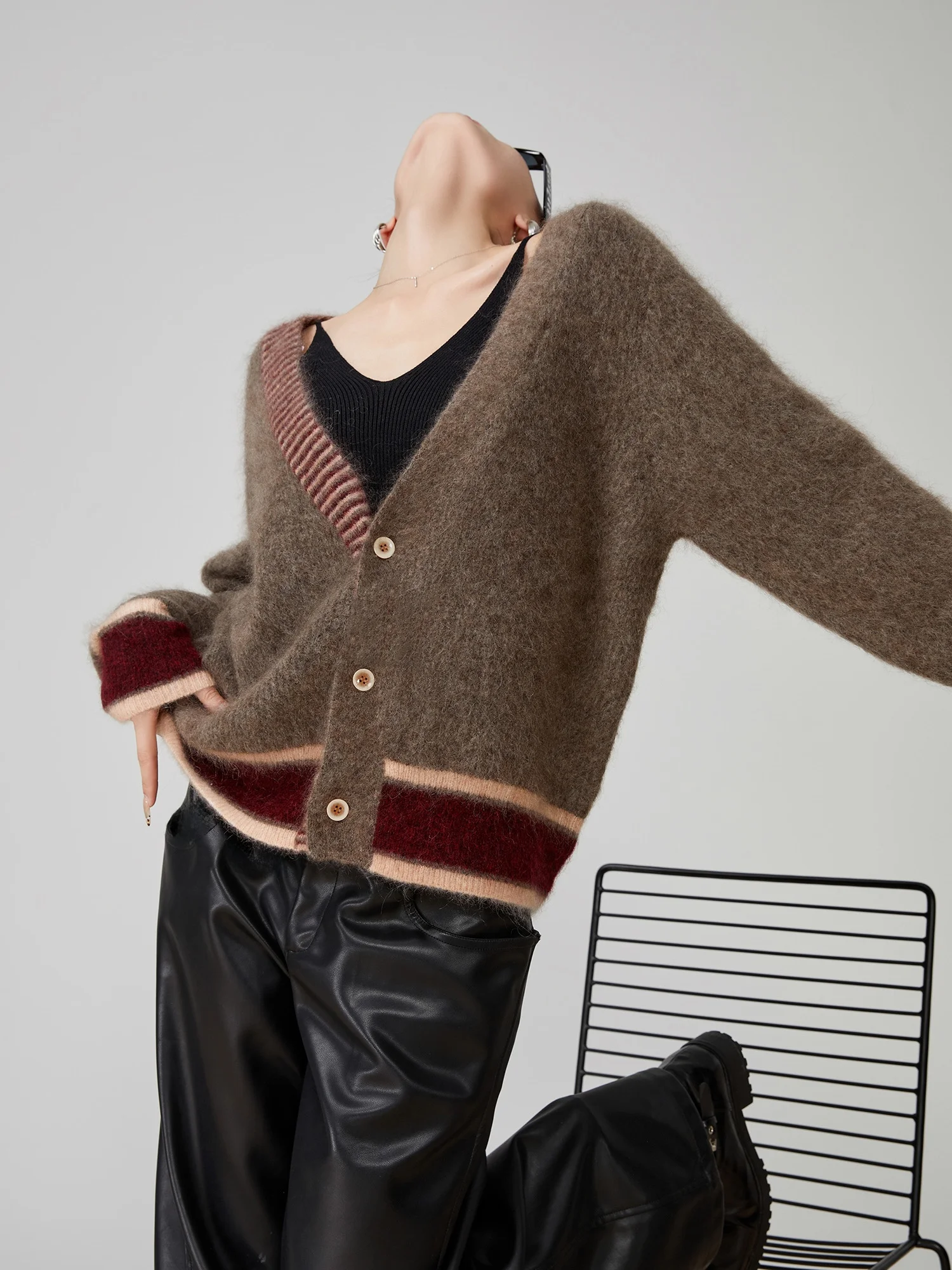 

Ретро-кардиган в американском стиле с длинными рукавами, в полоску, вязаный, открытый, женский, весенний, новый, с V-образным вырезом, стандартный крой, из полиэфирного волокна