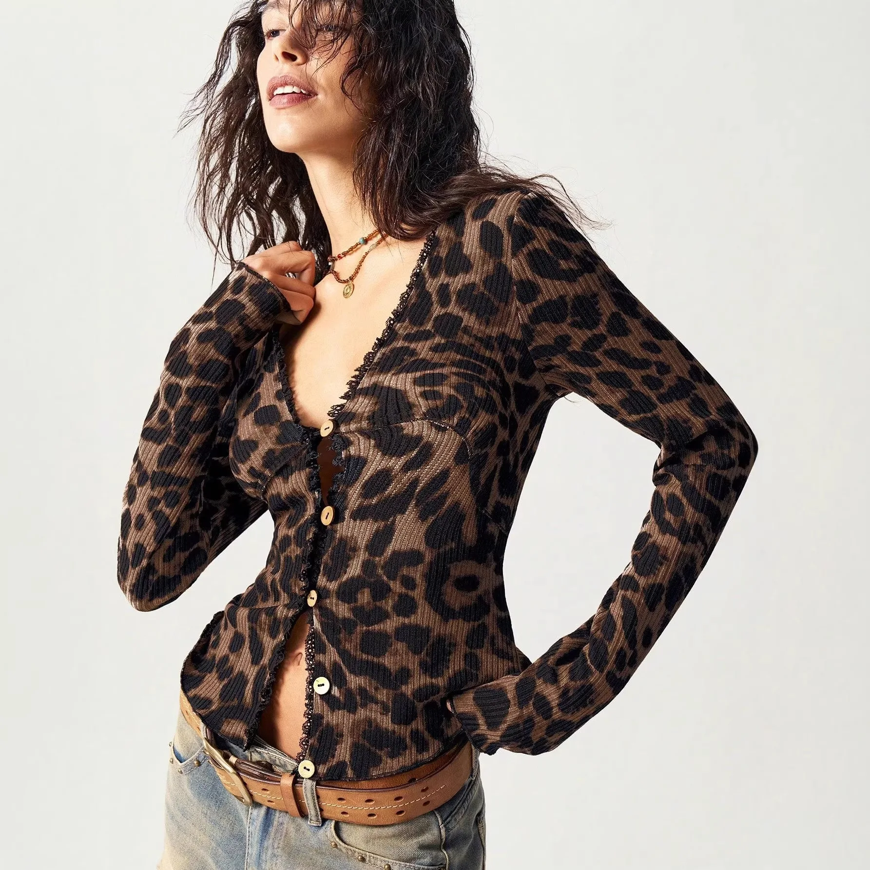 

2026 Trendy Leopard Print V Neck Button Cardigan Bodycon Slim Fit Long Sleeve Top for Fashion Street Style