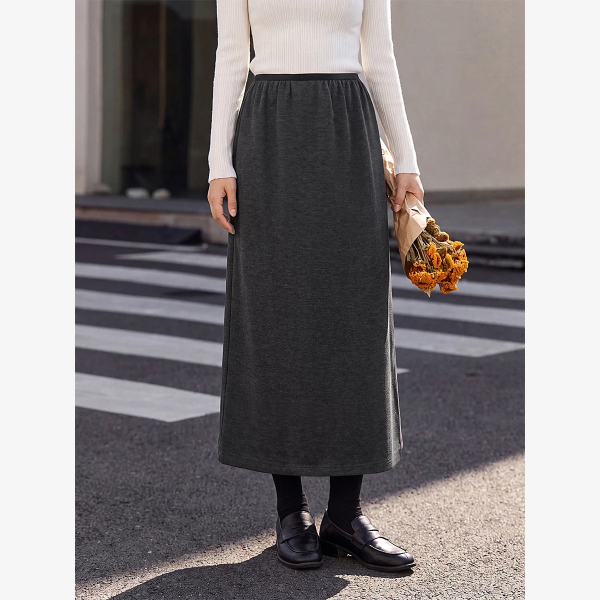 VIMLY Grey Midi Skirt for Women 2026 Autumn Simple Versatile Casual Commuter Slit Straight Skirt Fashion Female Clothing 31583