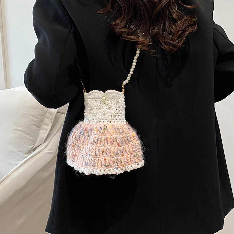 

Elegant Women Leather Luxury Classic Designer Fashion Tote Bag Shoulder Crossbody Handbag For Daily Trendy Outings