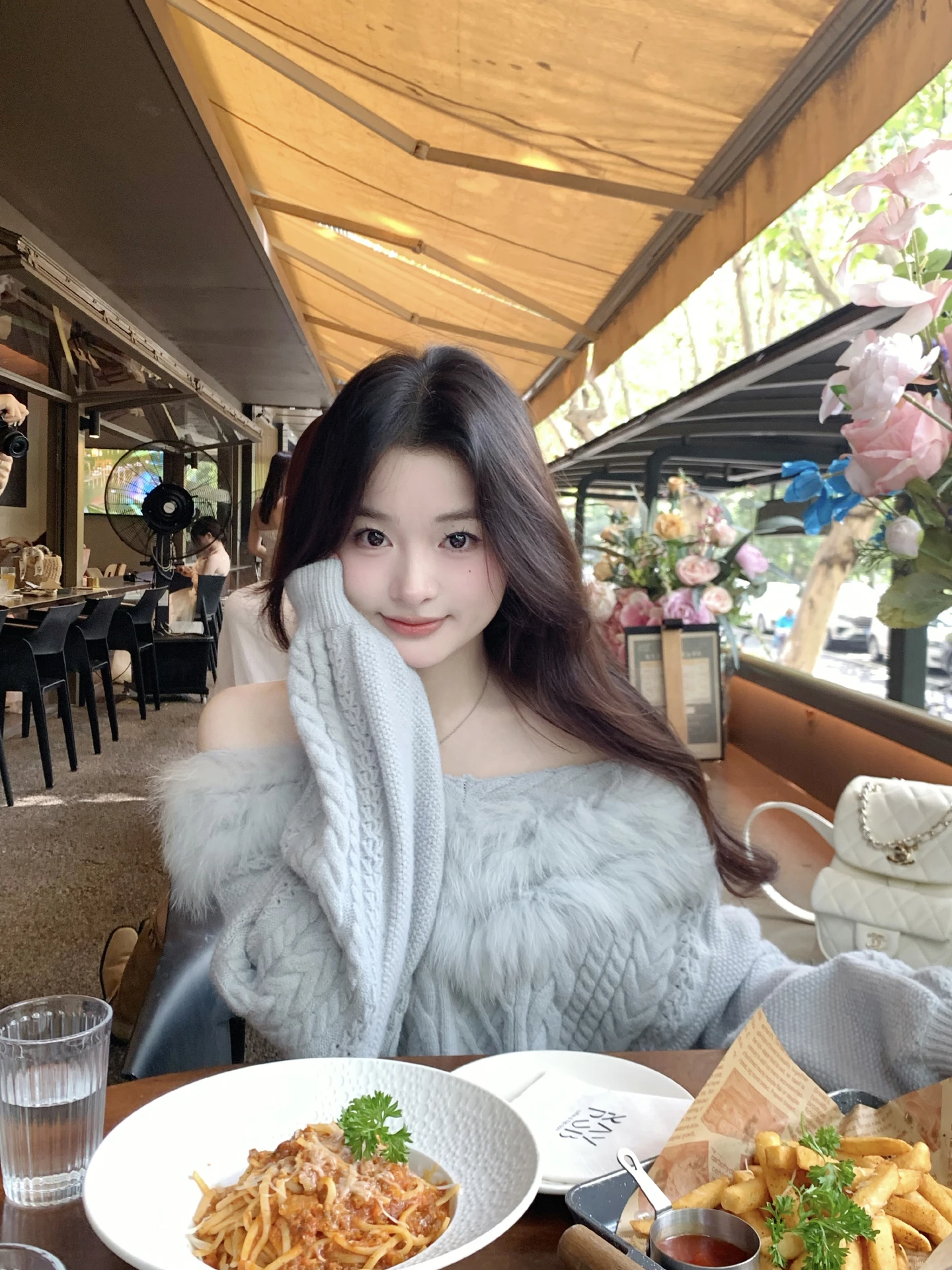 

Banana Fur Thiened oulder Bared Sweater Women's Loose Outerwear Autumn Winter Warm Sweet Sle Long Sve One-oulder