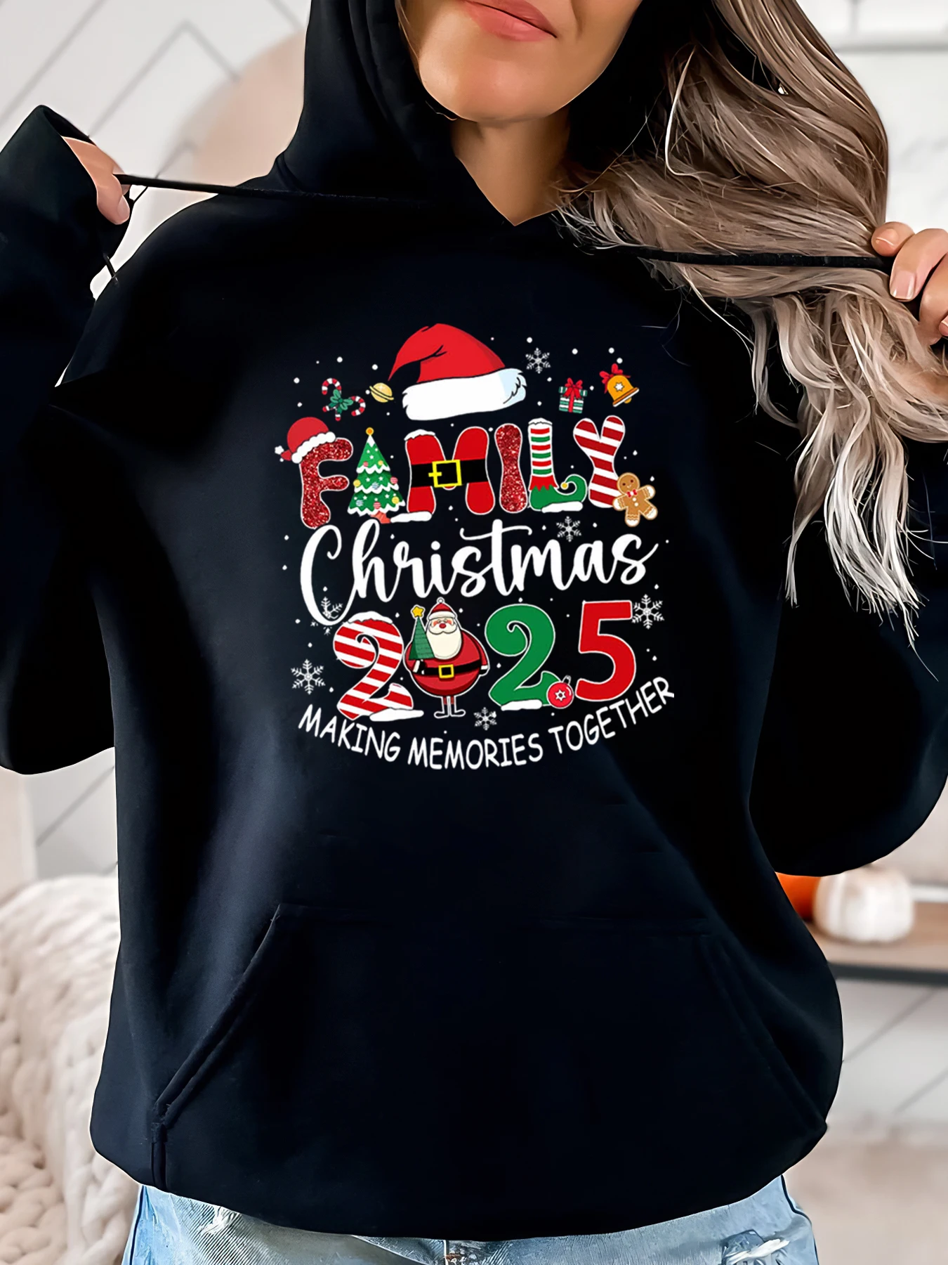 

Семейное Рождество 2025 года. Толстовка с принтом «Вспоминания вместе» Рождественская женская повседневная праздничная одежда черного цвета больших размеров.