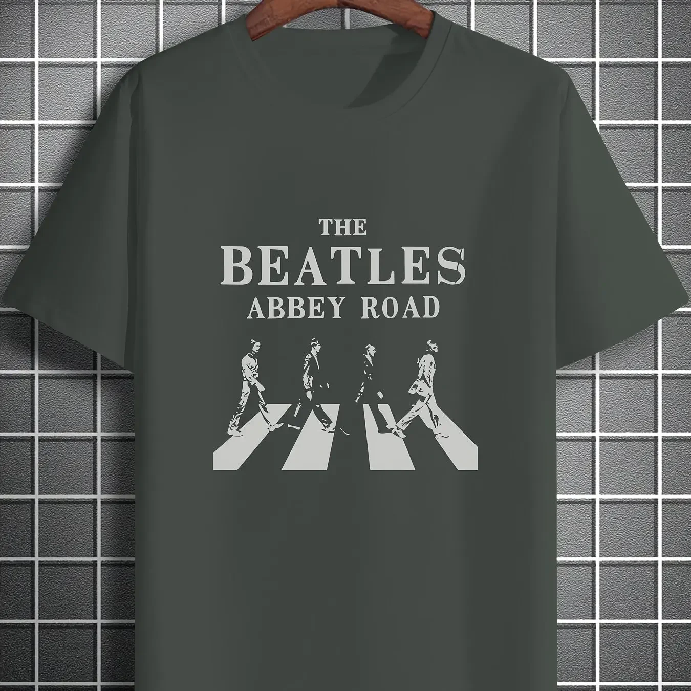 The Beatles Abbey Road Graphic Men's T-shirt, Retro Rock Band Style, Pure Cotton Casual Short-sleeved Top