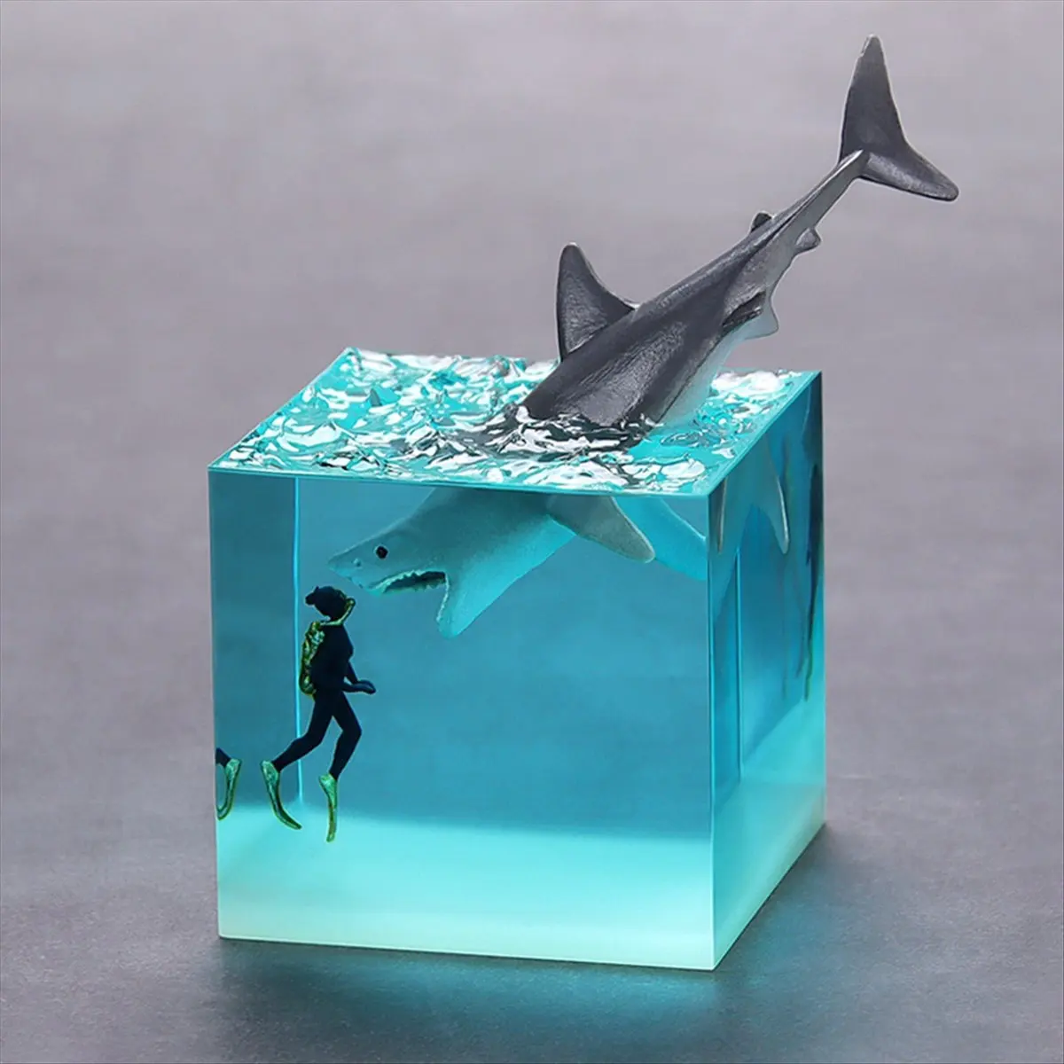 New Arrival A-Marine Resin Whale Humpback Whale Diver Cube Ornament Home Birthday Gift Ornament