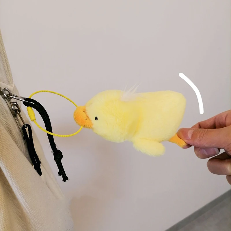 1 pz personalizzato divertente carino anatroccolo ostinato peluche portachiavi creativo cartone animato piccolo giallo anatra bambola ciondolo zaino regalo di fascino