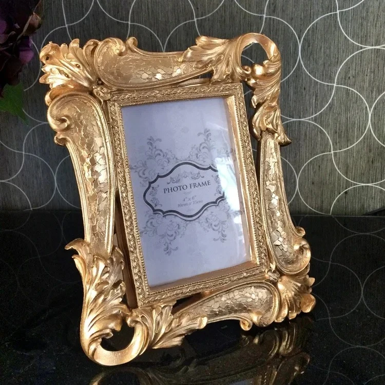 

6 Inch Resin Photo Frame Classical Floral Texture Family Portrait Nightstand Desktop Golden Picture Frames Vintage Home Decor