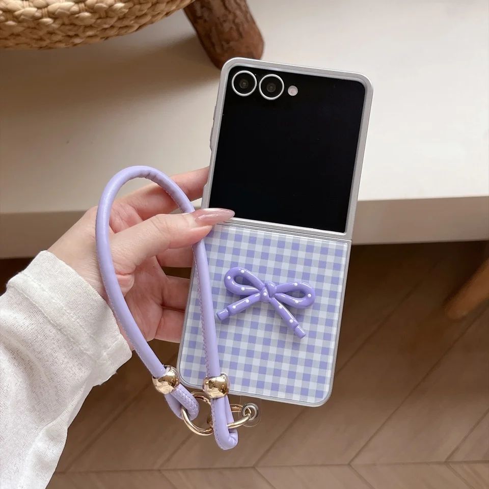 Funda de muñeca con patrón de lazo y cuadros escocés 3D INS para Samsung Galaxy Z Flip 8 7 6 5 4 Flip7 FE, PC de colores resistente a golpes 5