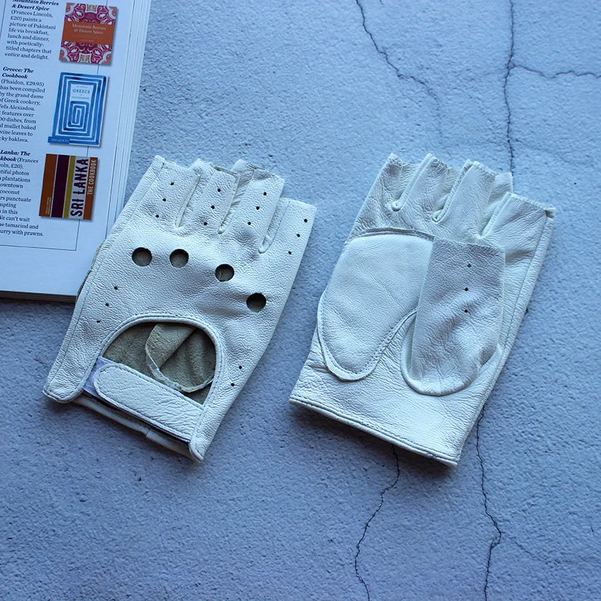 Guantes de medio Dedo de cuero para mujer, moda de Fitness, conducción de conductor, una sola capa, sin forro, hueco, corto, guantes de montar en