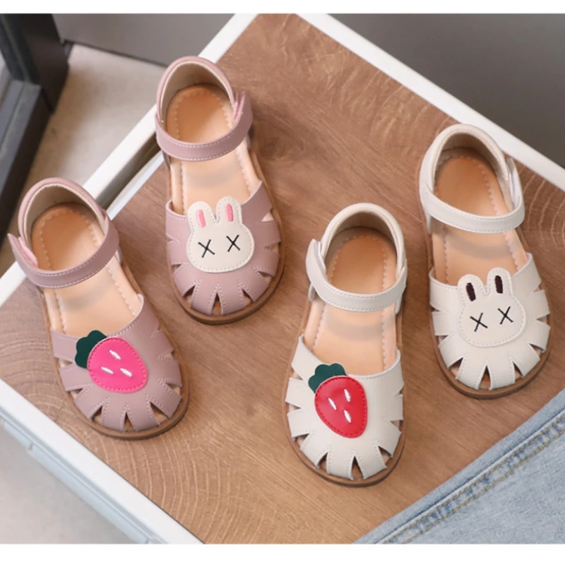 Summer Baby Girl's Sandals Cartoon Rabbit Radish Soft Leather Little kids Beach Shoes Breathable Children's garden Sandals