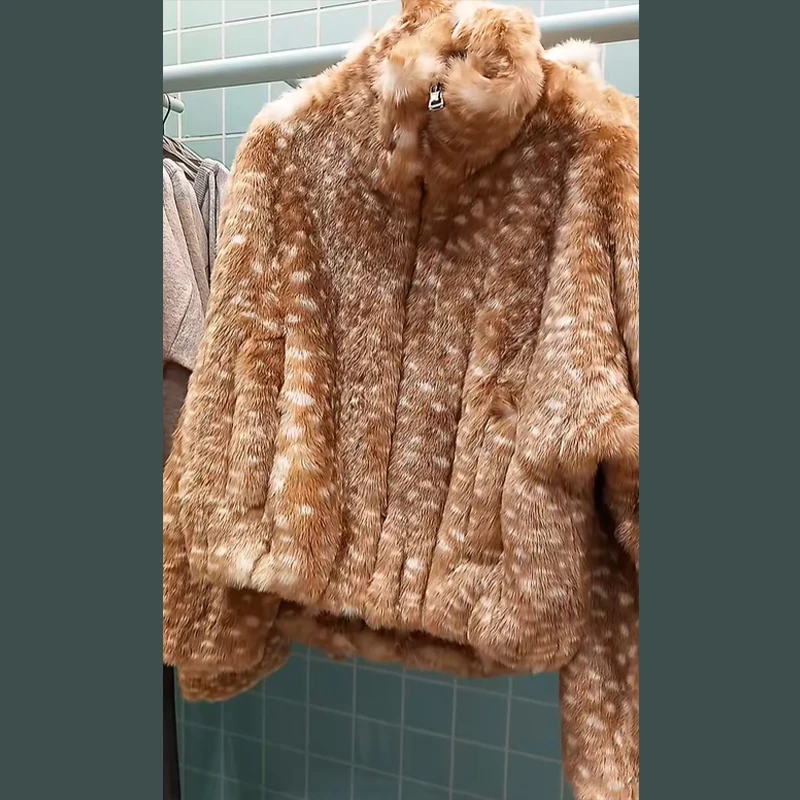 Chaqueta de piel sintética manchada de ciervo para mujer, prendas de vestir peludas cálidas de gran tamaño con solapa de manga larga, ropa de calle de otoño e invierno para señora nueva 2025