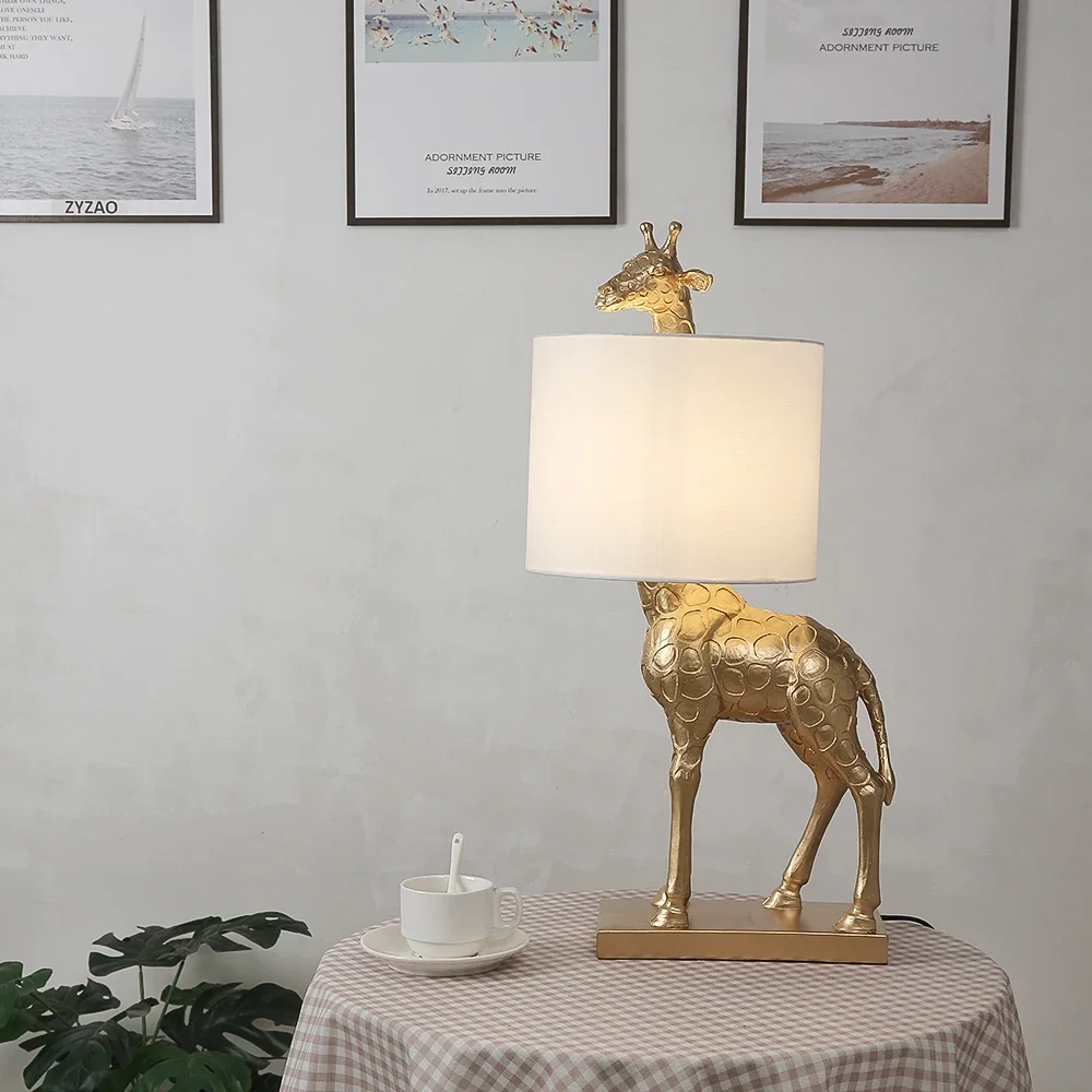 Resin Deer Giraffe Table Lamp Modern Fabric Animal Table Light Bedroom Study Children'room Lights LED Night Stand Light Fixtures