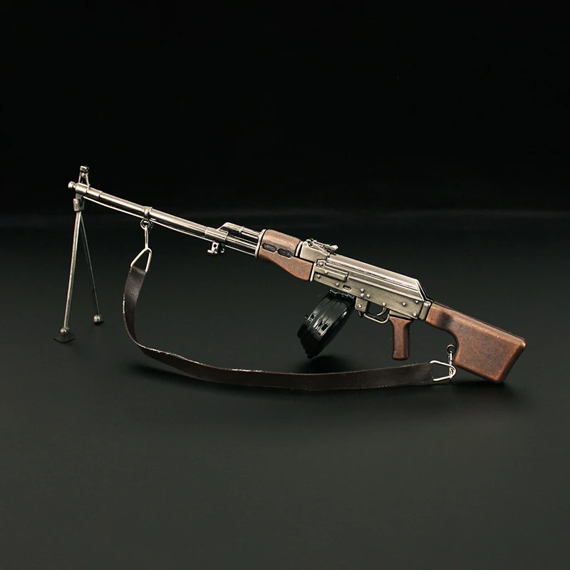 

Металлическая миниатюрная модель RPK 20 см, масштаб 1:6, из цинкового сплава, игровой сувенир, со съемным барабанным магазином и складным прицельным упором, нестреляющая игрушка, подарок