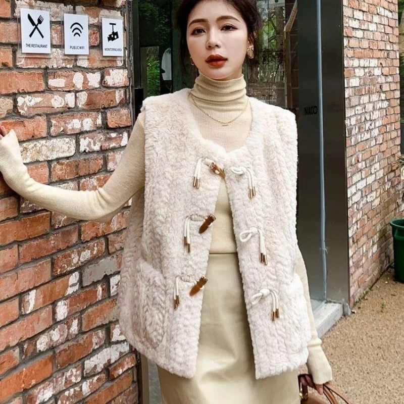 سترة صوف امبسوول عصرية لخريف وشتاء 2025 مع معطف أنيق بدون أكمام من فرو الغنم ​
