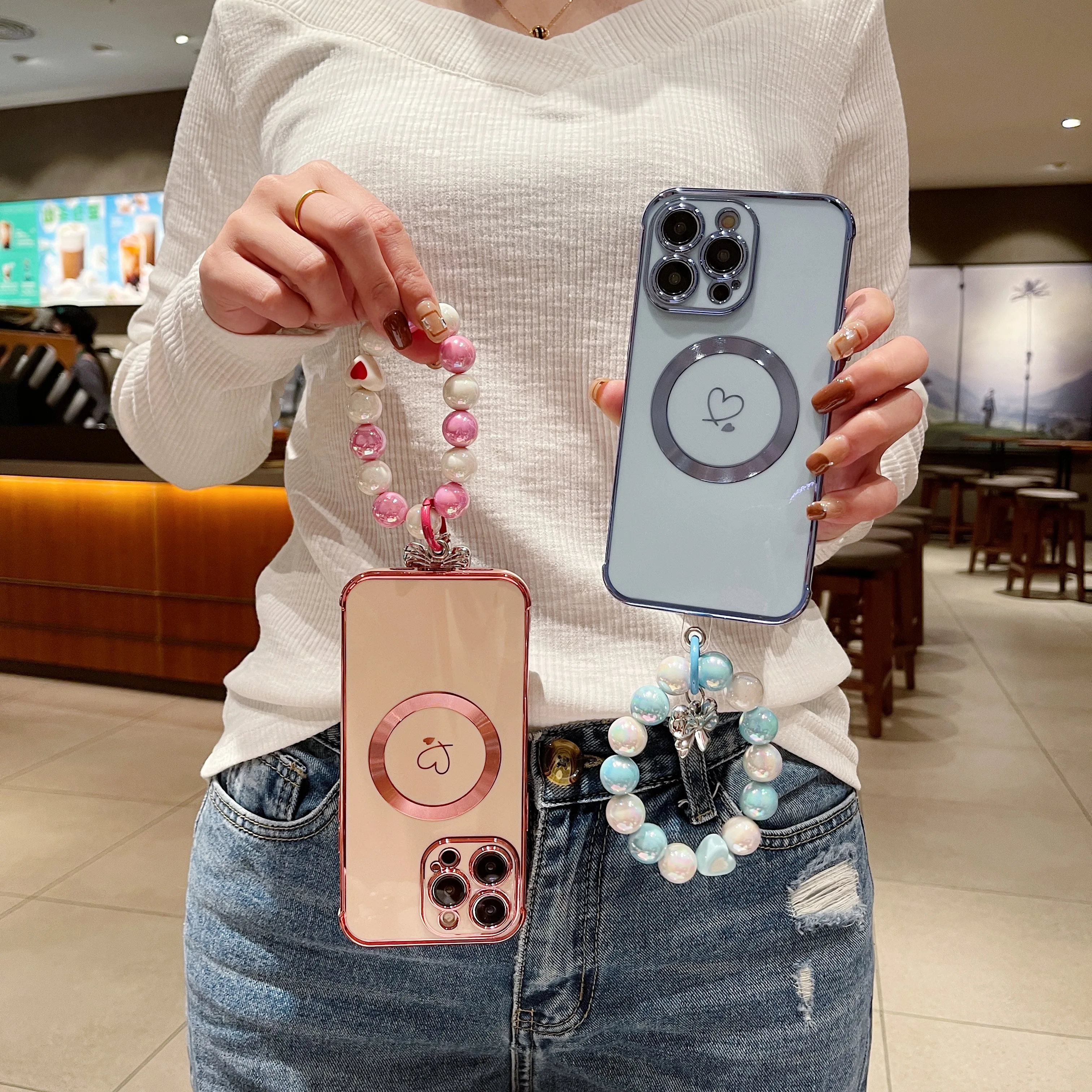 Lujosa funda magnética para teléfono móvil con cuerda colgante y cuentas láser en forma de corazón, adecuada para carga inalámbrica y protección a prueba de golpes