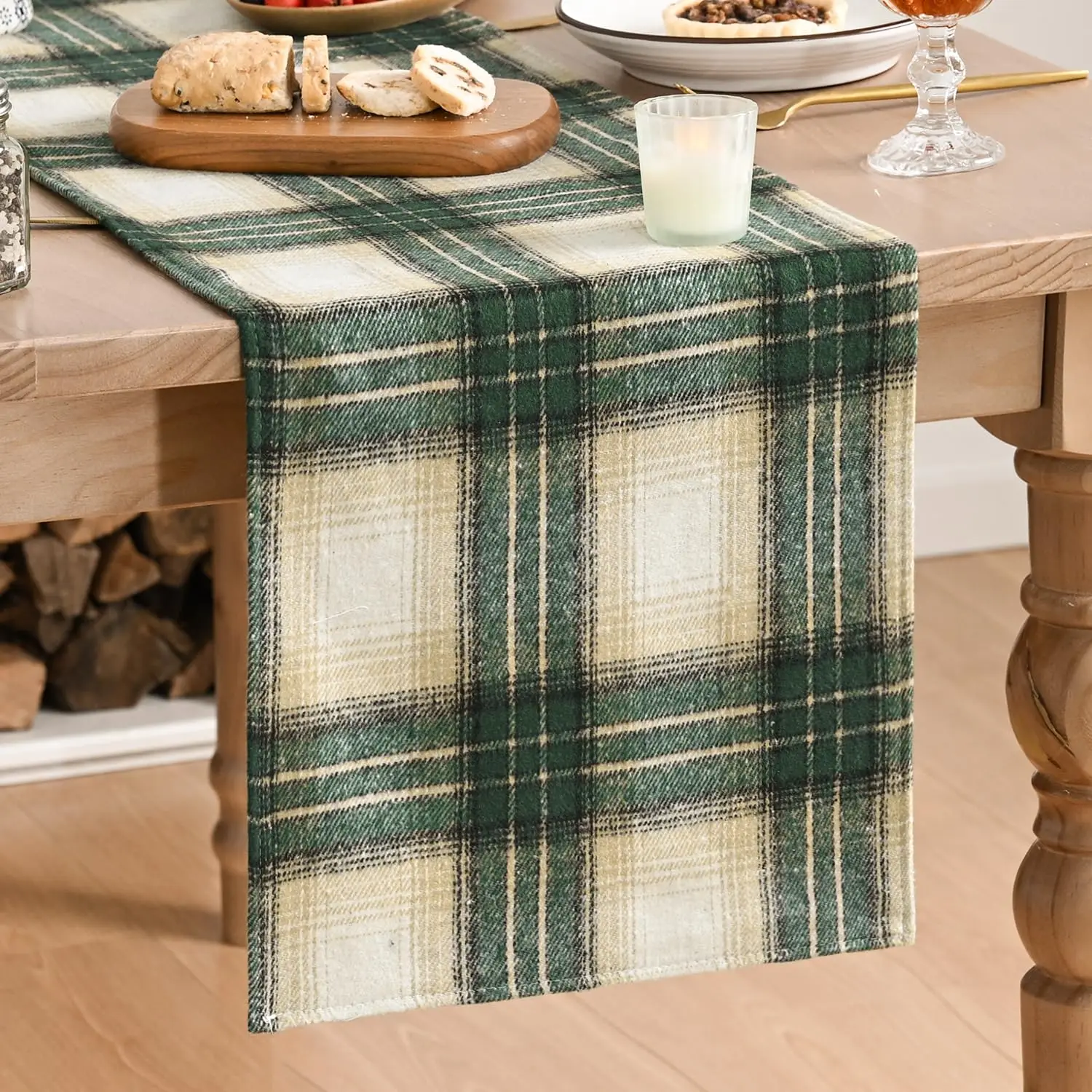 Farmhouse Plaid Spring Table Runner, ST. Patrick Rustic Holiday Check Kitchen Dining Table Decoration for Home Party Decor