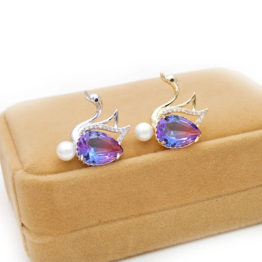 CINDY XIANG 4 Colors Avaible Rainbow Cubic Zirconia Swan Collar Brooch Pin Unisex Fashion Brooches Suit Wedding Brooch Gift