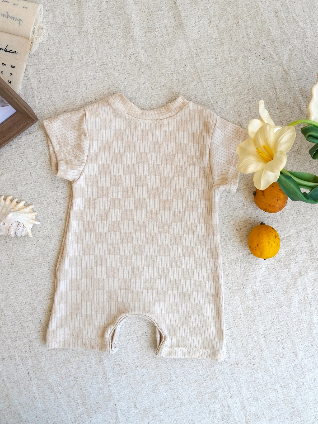 Retro beige summer toddler bodysuit short sleeved plaid jumpsuit neutral baby romper clothes