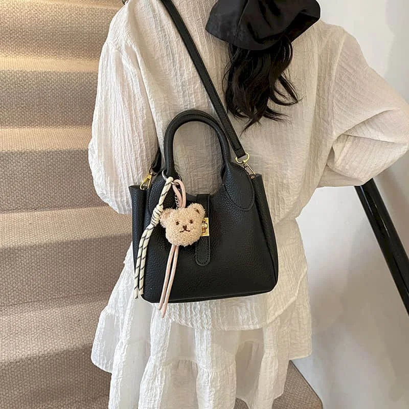 

Ladies Handbags Casual Korean Fashion Crossbody Bags Aesthetic Design Luxury Bags for Women HandBags Hot Selling Item Bucket Bag