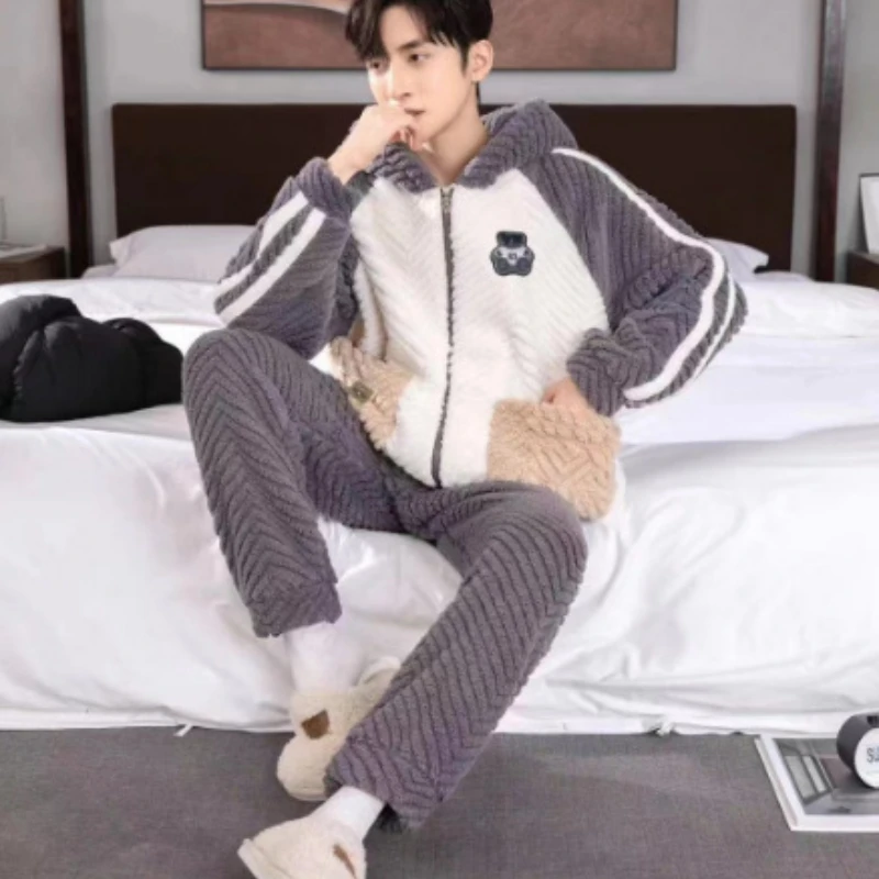 Add Velvet and Thick Pajamas Men New Autumn and Winter Bear Series Men Loose Home Wear Set Zipper Hooded Student 2024 Lovely