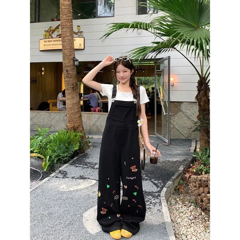 

Джинсовый комбинезон с мультяшной вышивкой, черный, женский, весна-осень 2026, с высокой талией, свободные прямые брюки, молодежный повседневный стиль