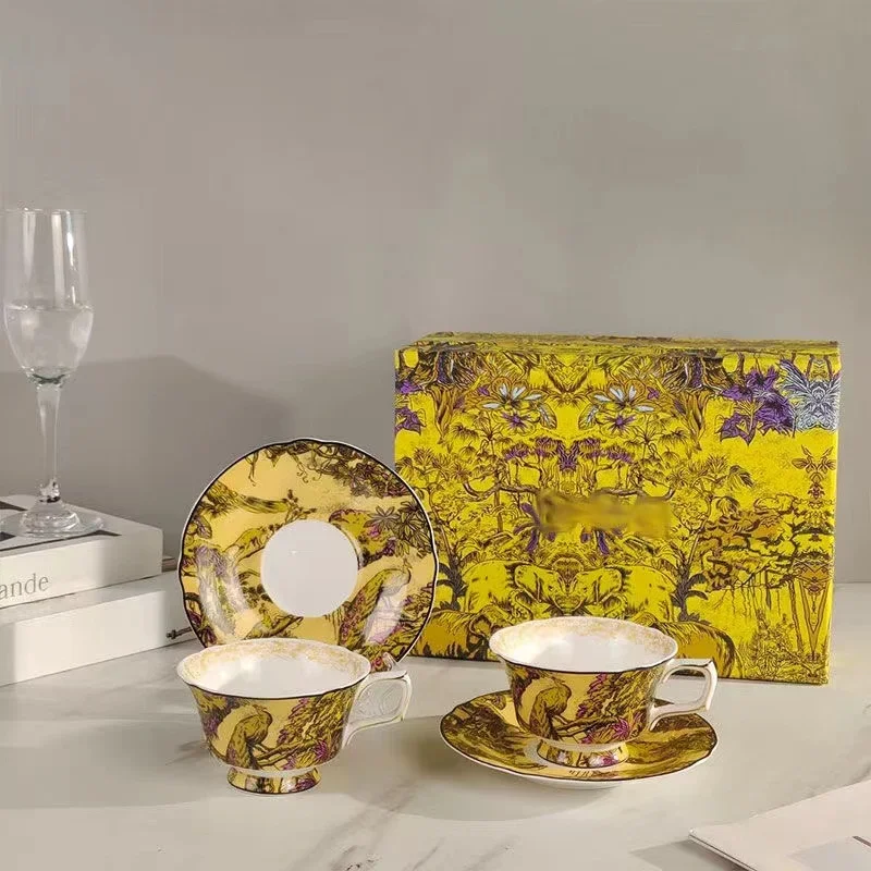

4pcs Elephant European Afternoon Tea Ceramic Coffee Cup and Saucer Set Luxury Tea Set Gift Set 2 Cups 2 Saucers