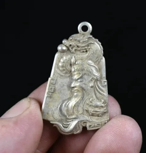 

4 cm Rare Chinese Old Miao Silver Feng Shui Guan Long Lucky Pendant