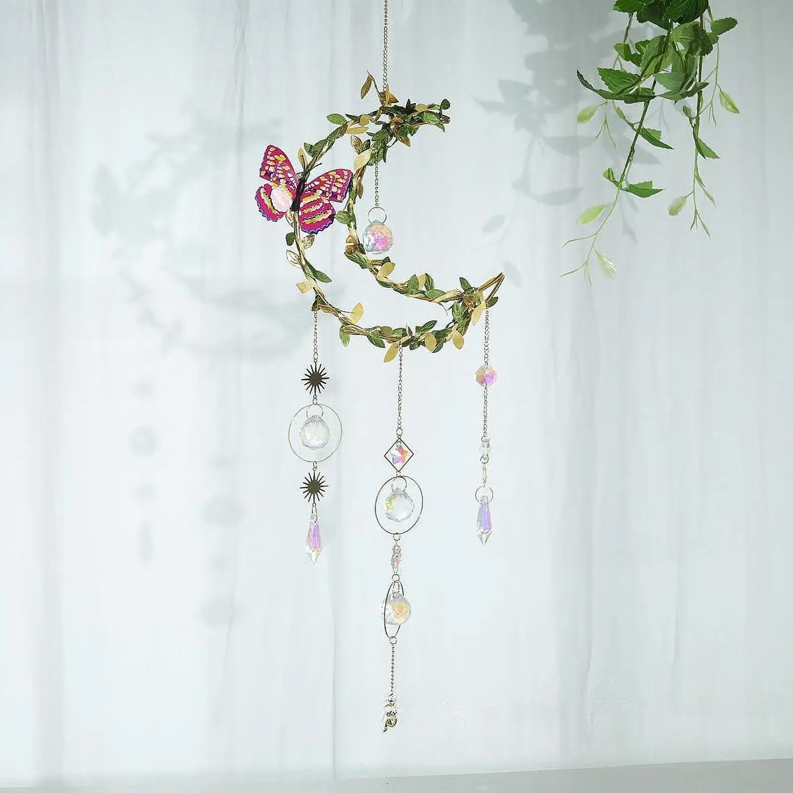 

Butterfly Hanging Ornament Moon Frame Pendant Wind Chime Good Luck Charms for Wedding Garden Patio Decor