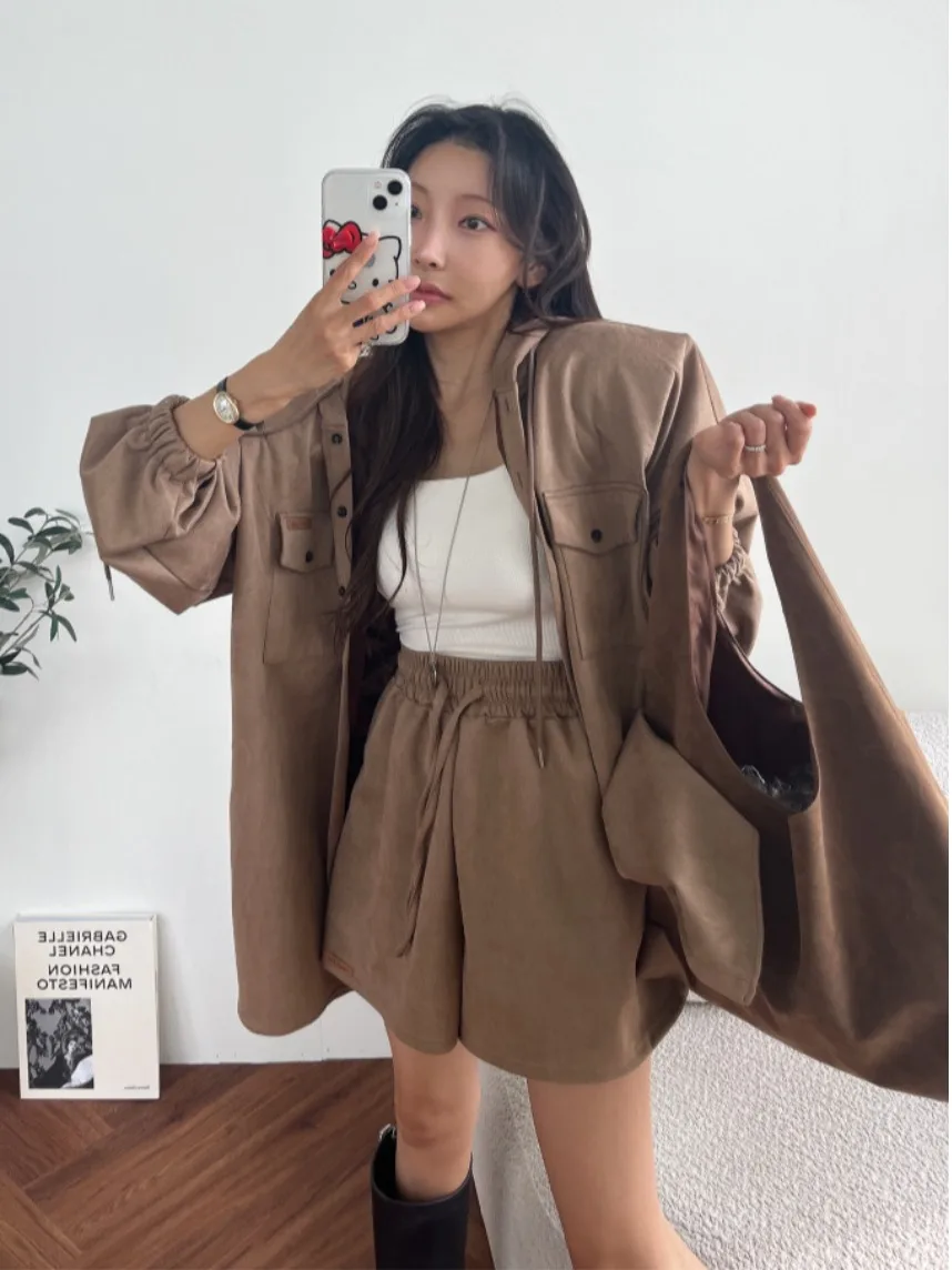 Women's Fleece Sweatshirt Set Loose Fit Casual Style Two-Piece Suit Autumn Winter Outerwear Hooded Coat Elastic Waist Short