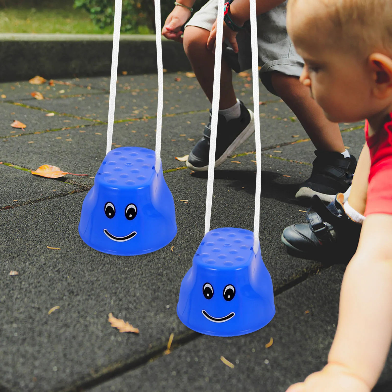 

4Pcs Plastic Stilts for Kids Smiling Face Theme Balance Sensory Training Equipment Light Portable Stilts for Outdoor Play